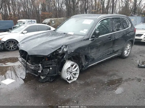 5UXCR6C05L9D05075 2020 BMW X5 - Image 2