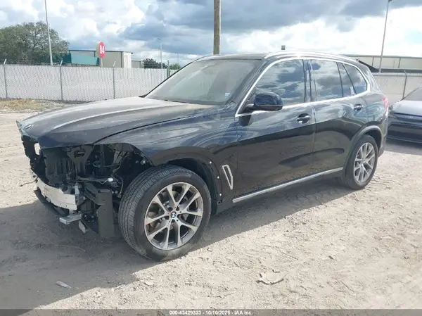 5UXCR6C05LLL75157 2020 BMW X5 - Image 2