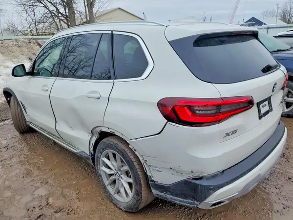 5UXCR6C05M9E22558 2021 BMW X5 - Image 2