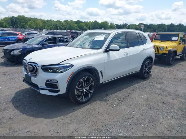 5UXCR6C05M9F47530 2021 BMW X5 - Image 2