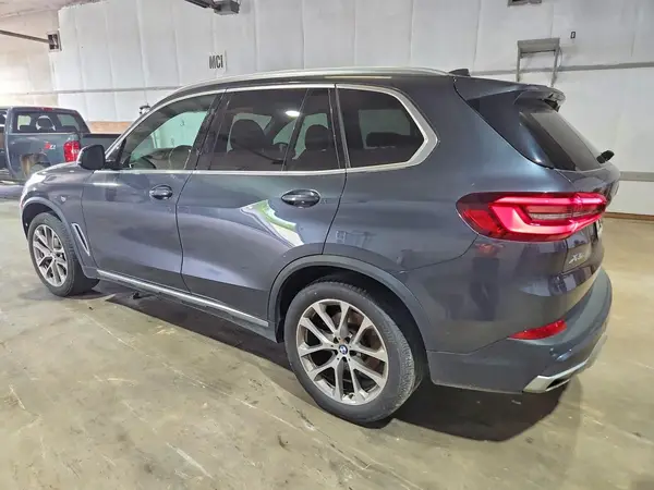 5UXCR6C05M9G95614 2021 BMW X5 - Image 2