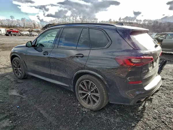5UXCR6C05M9H49929 2021 BMW X5 - Image 2