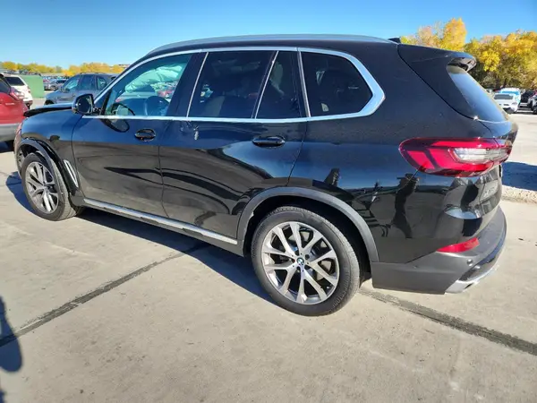 5UXCR6C05M9H53107 2021 BMW X5 - Image 2