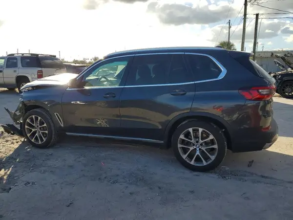 5UXCR6C05N9J99288 2022 BMW X5 - Image 2