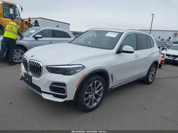 5UXCR6C05N9K68089 2022 BMW X5 - Image 2