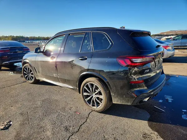 5UXCR6C05N9L15363 2022 BMW X5 - Image 2