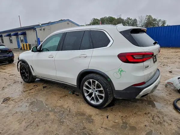 5UXCR6C05N9L34897 2022 BMW X5 - Image 2