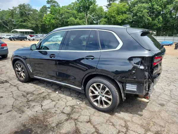 5UXCR6C05N9N00478 2022 BMW X5 - Image 2