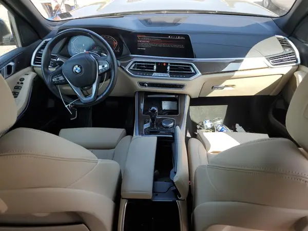5UXCR6C05N9N19757 2022 BMW X5 - Image 8