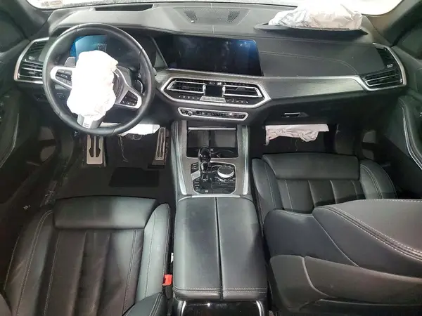 5UXCR6C05N9N27048 2022 BMW X5 - Image 8
