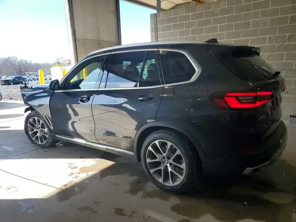 5UXCR6C05P9R36346 2023 BMW X5 - Image 2