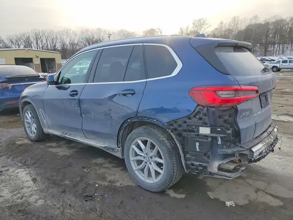 5UXCR6C06L9B27256 2020 BMW X5 - Image 2