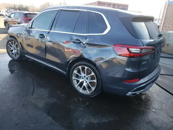 5UXCR6C06L9B27824 2020 BMW X5 - Image 2