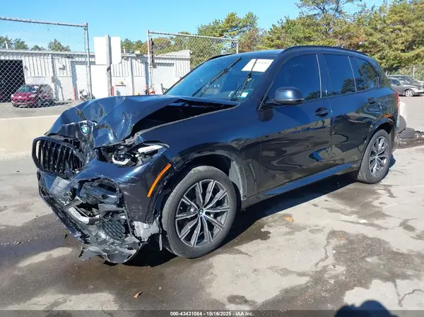 5UXCR6C06L9B31081 2020 BMW X5 - Image 2