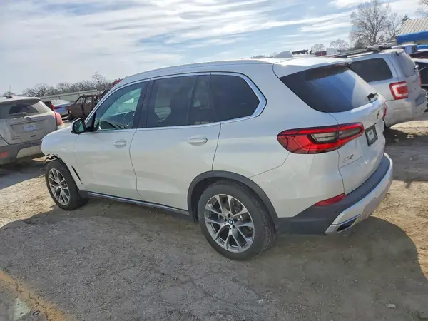 5UXCR6C06L9B42632 2020 BMW X5 - Image 2