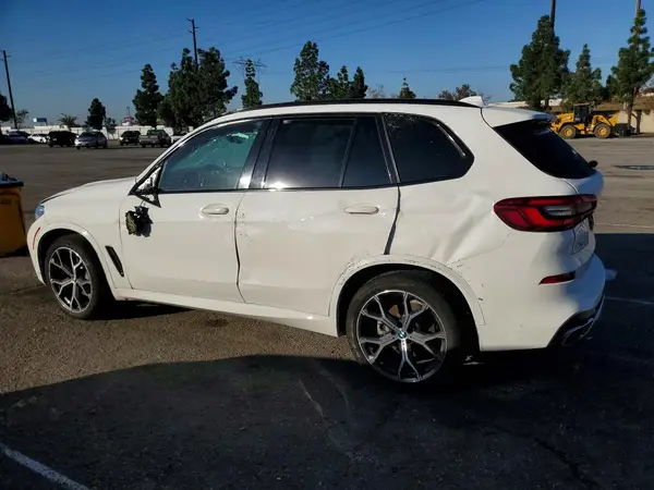 5UXCR6C06LLL75510 2020 BMW X5 - Image 2