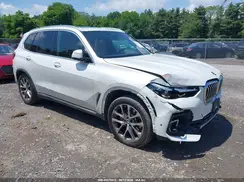 5UXCR6C06M9F48685 2021 BMW X5