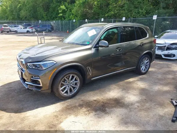 5UXCR6C06M9G21960 2021 BMW X5 - Image 2