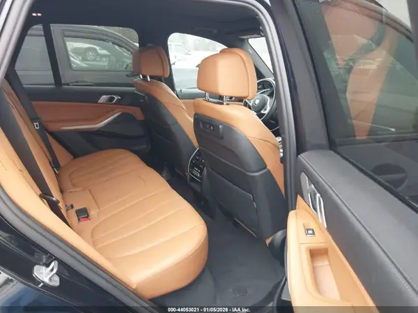 5UXCR6C06M9G85237 2021 BMW X5 - Image 8