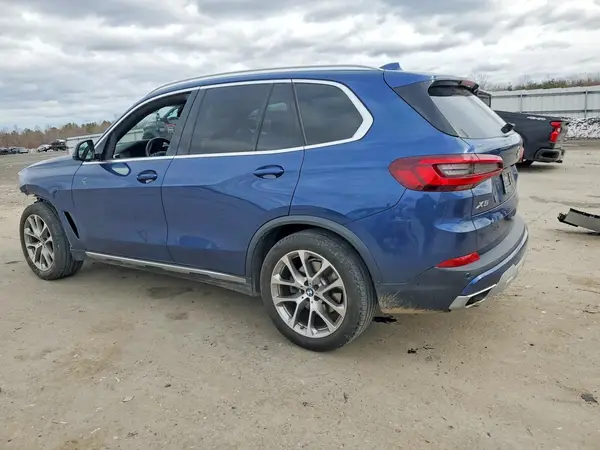 5UXCR6C06N9K79408 2022 BMW X5 - Image 2