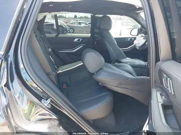 5UXCR6C06N9L85597 2022 BMW X5 - Image 8