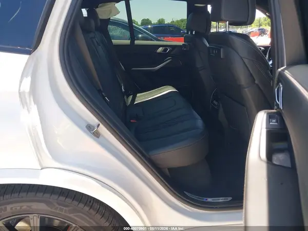 5UXCR6C06N9L91867 2022 BMW X5 - Image 8