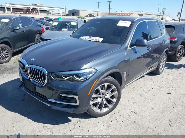 5UXCR6C06N9M52957 2022 BMW X5 - Image 2