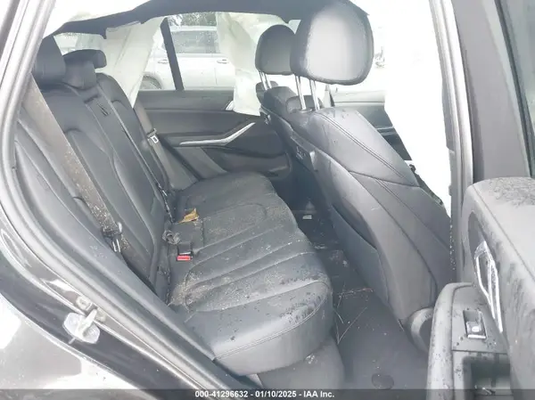 5UXCR6C06N9M67099 2022 BMW X5 - Image 8