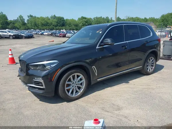 5UXCR6C07L9B61240 2020 BMW X5 - Image 2
