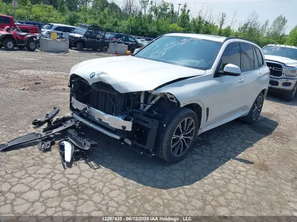 5UXCR6C07L9D70817 2020 BMW X5 - Image 2