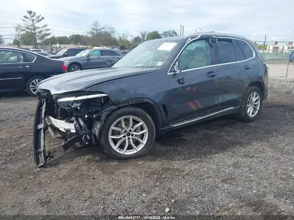 5UXCR6C07M9E38101 2021 BMW X5 - Image 2