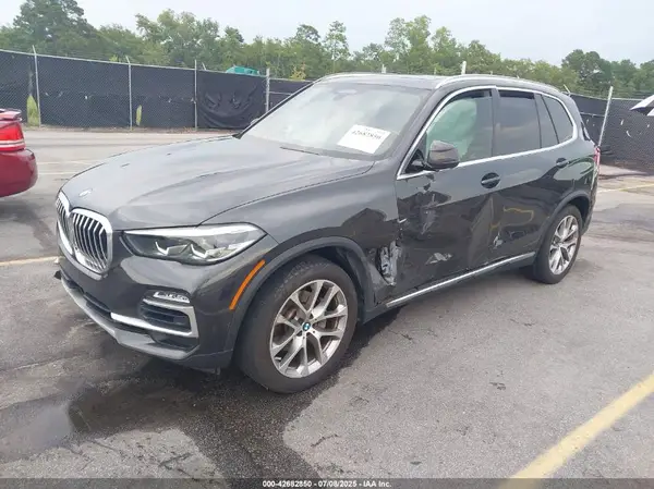 5UXCR6C07M9F32432 2021 BMW X5 - Image 2