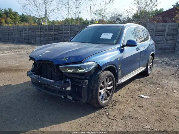 5UXCR6C07M9H14096 2021 BMW X5 - Image 2