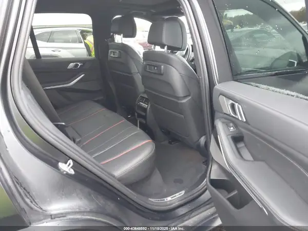 5UXCR6C07N9K62083 2022 BMW X5 - Image 8