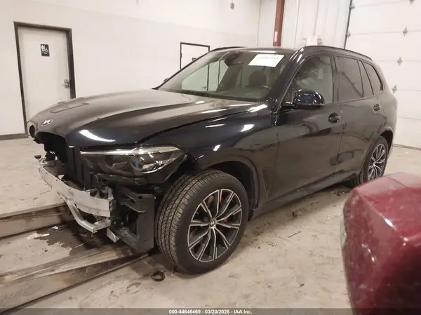 5UXCR6C07N9L36716 2022 BMW X5 - Image 2