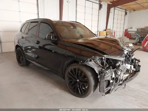 5UXCR6C07P9P99054 2023 BMW X5 - Image 1