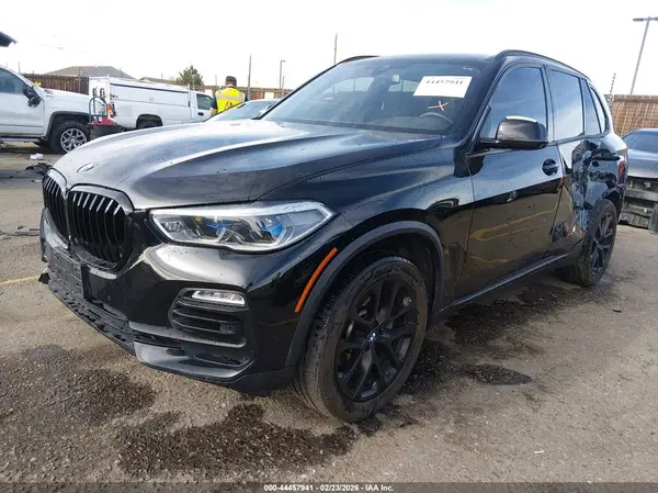 5UXCR6C08L9B30370 2020 BMW X5 - Image 2