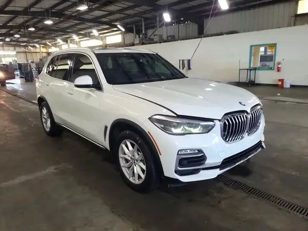 5UXCR6C08L9B81724 2020 BMW X5 - Image 2