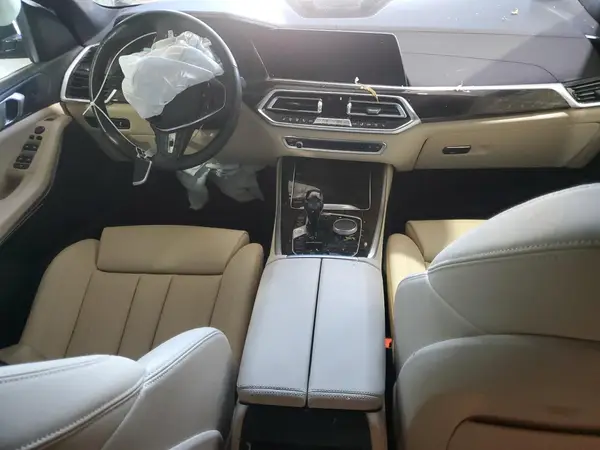 5UXCR6C08L9C02037 2020 BMW X5 - Image 8