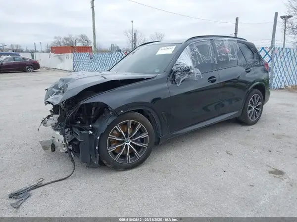 5UXCR6C08L9C63999 2020 BMW X5 - Image 2