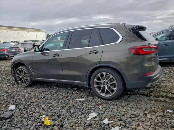 5UXCR6C08L9C83492 2020 BMW X5 - Image 2