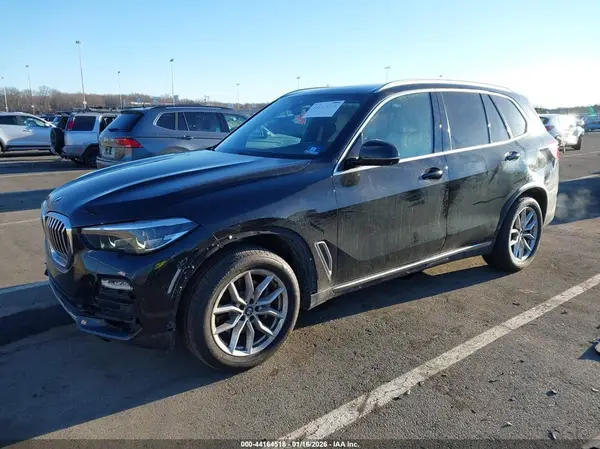 5UXCR6C08LLL82166 2020 BMW X5 - Image 2
