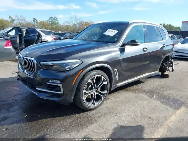 5UXCR6C08M9E11666 2021 BMW X5 - Image 2