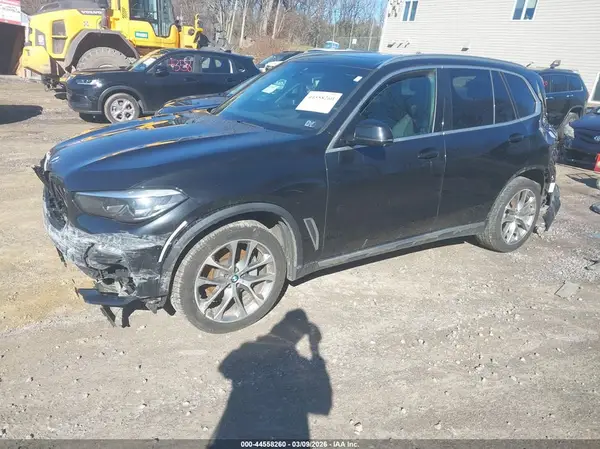 5UXCR6C08M9E97030 2021 BMW X5 - Image 2