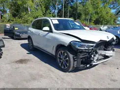 5UXCR6C08M9F30267 2021 BMW X5