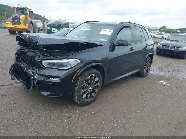 5UXCR6C08M9F35680 2021 BMW X5 - Image 2