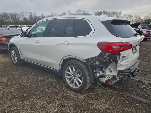 5UXCR6C08M9F88282 2021 BMW X5 - Image 2