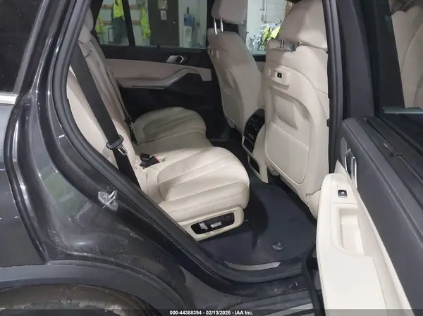 5UXCR6C08M9G02746 2021 BMW X5 - Image 8