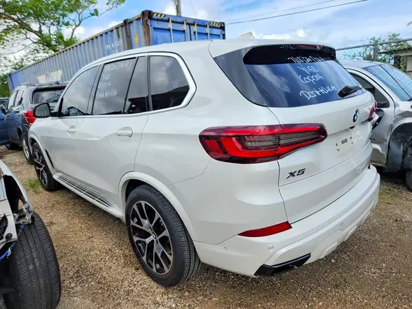 5UXCR6C08M9H29951 2021 BMW X5 - Image 2