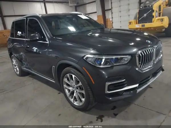 5UXCR6C08N9J39490 2022 BMW X5 - Image 1